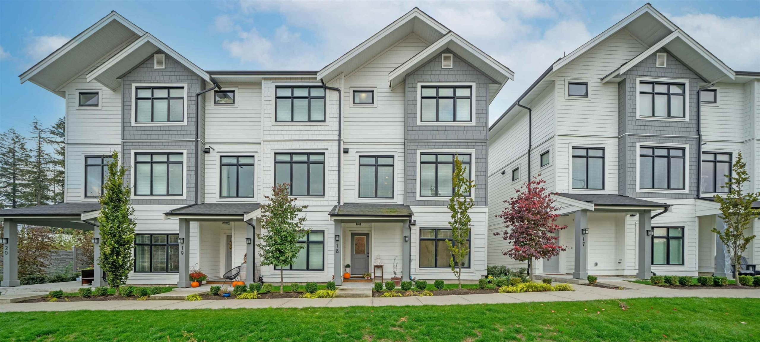 Fraser Heights Homes & Condos - MLS Listings For Sale